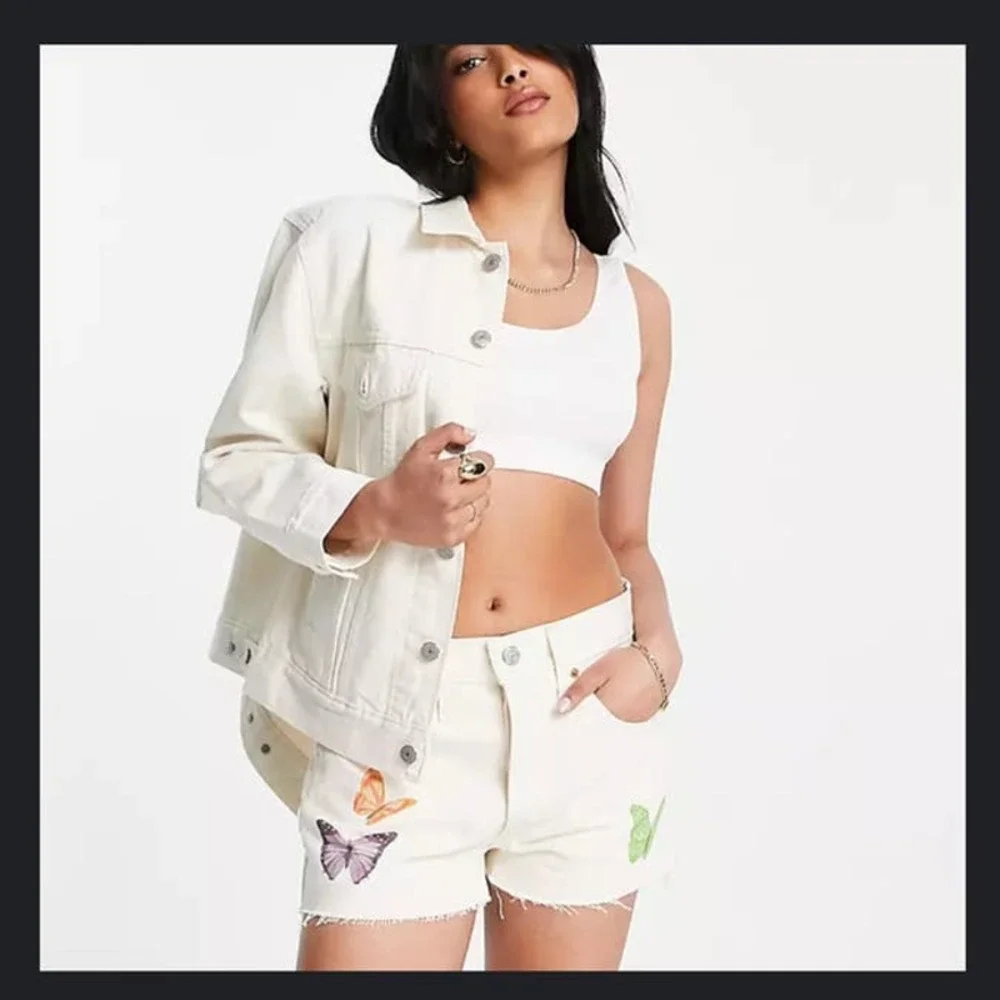 Levi’s 501 Give me butterflies high rise denim shorts